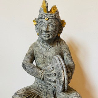 Sculpture statue en pierre ethnique musicien oriental