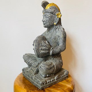 Sculpture statue en pierre ethnique musicien oriental