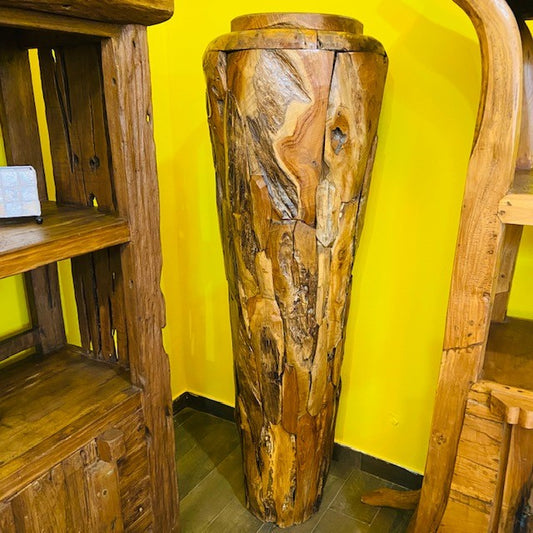 Vase ethnique style wabi sabi en racine de teck rustique