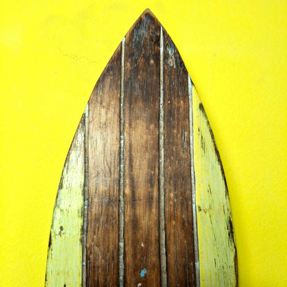 Appendiabiti da parete in legno stile surfista