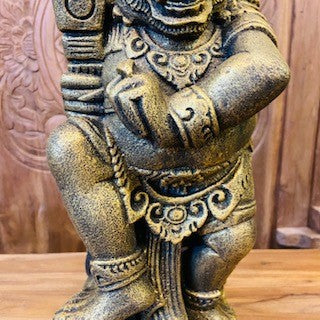 Statue en pierre Barong Raksasa, divinité hindoue gardienne