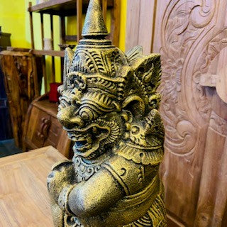Statue en pierre Barong Raksasa, divinité hindoue gardienne
