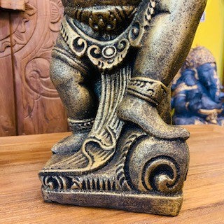 Statue en pierre Barong Raksasa, divinité hindoue gardienne