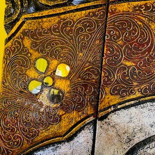 Table pliante en bois gaufré avec peinture de Bouddha