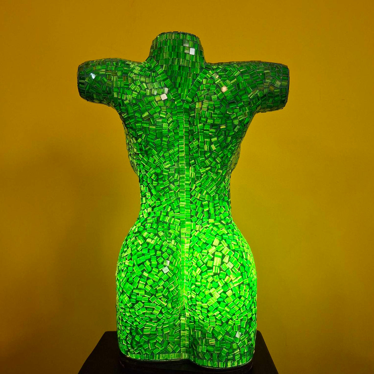 Lampada etnica Busto di donna abatjour in vetro