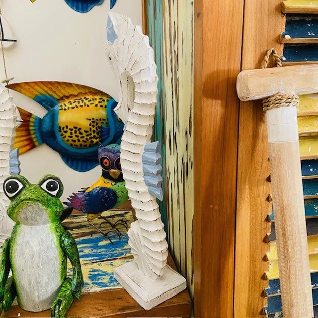 Cavalluccio marino soprammobile etnico in legno