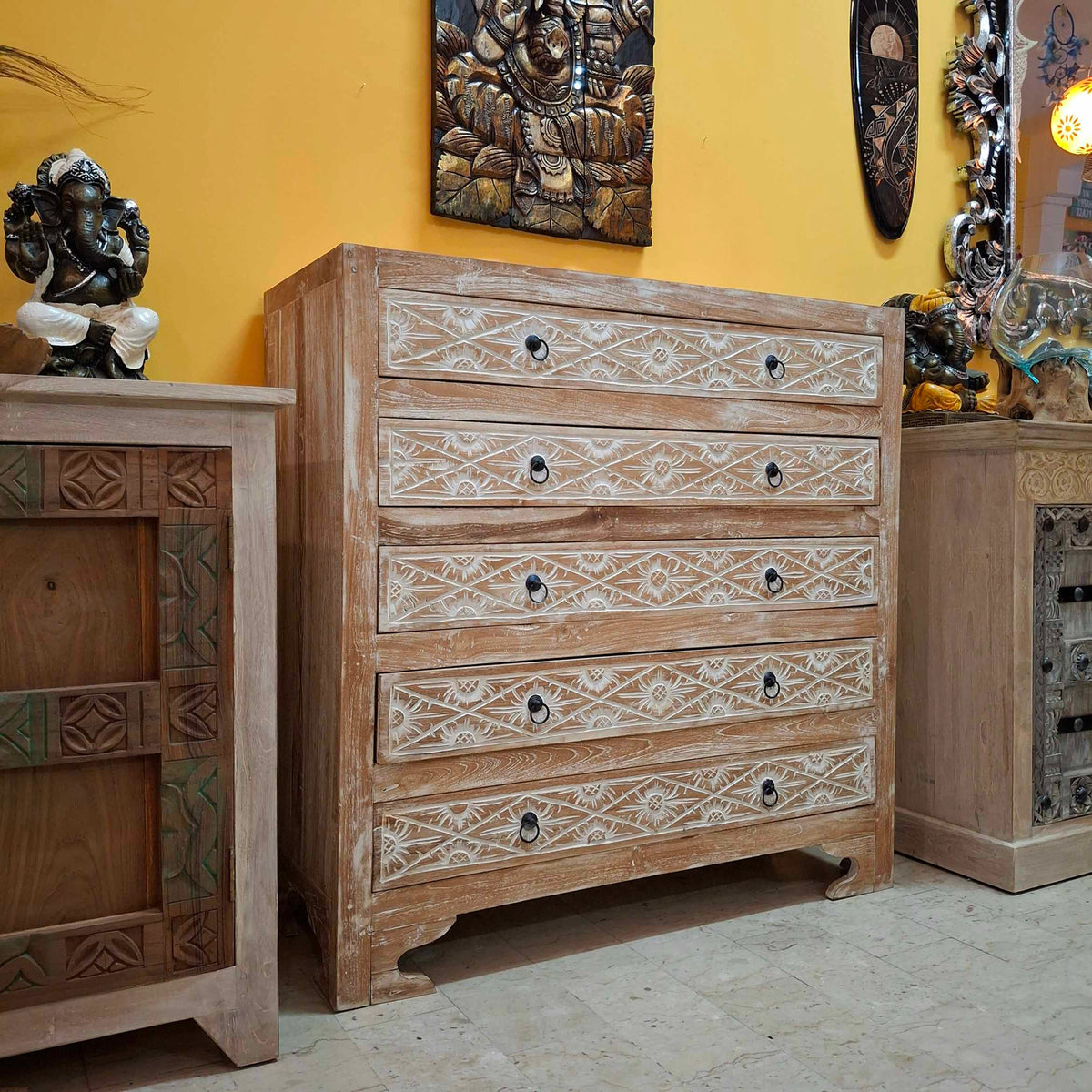 Cassettiera etnica in teak mobile shabby chic
