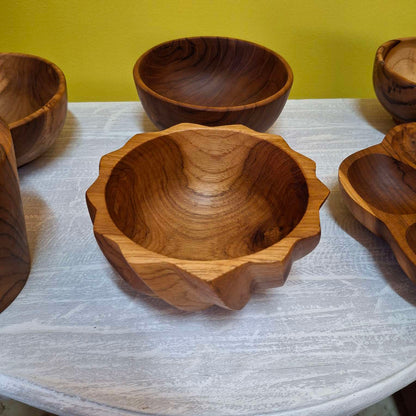 Wooden spiral fruit bowl