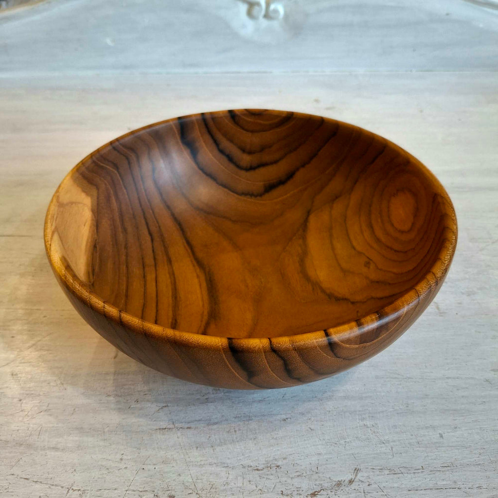 Rustikaler Teller, Schale aus natürlichem Teakholz