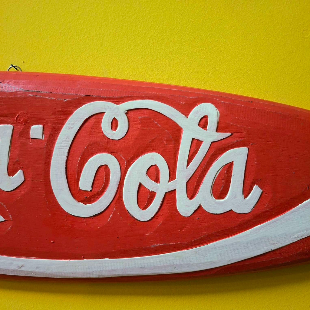Tavola surf Coca Cola decorazione stile etnico