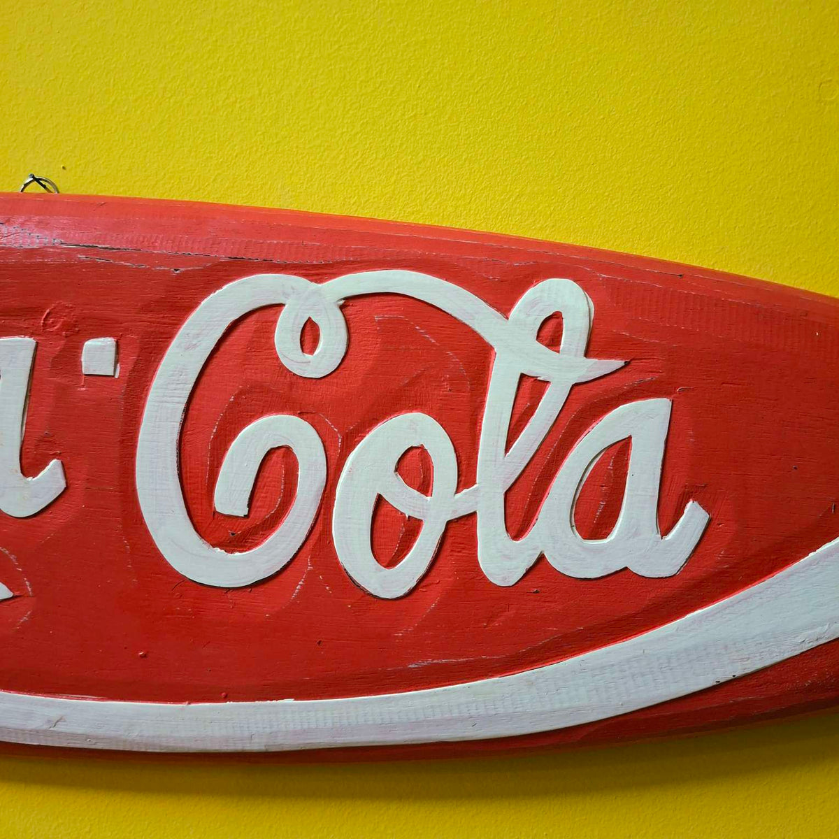 Tavola surf Coca Cola decorazione stile etnico