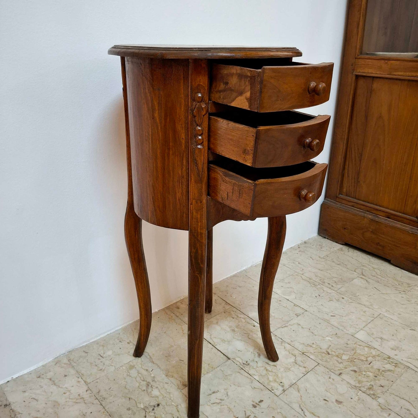 Table de chevet vintage en bois de teck