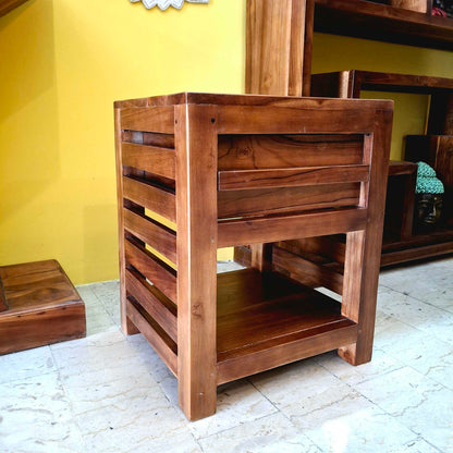 Comodino etnico in legno teak con cassetto
