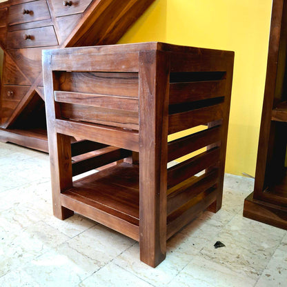 Comodino etnico in legno teak con cassetto
