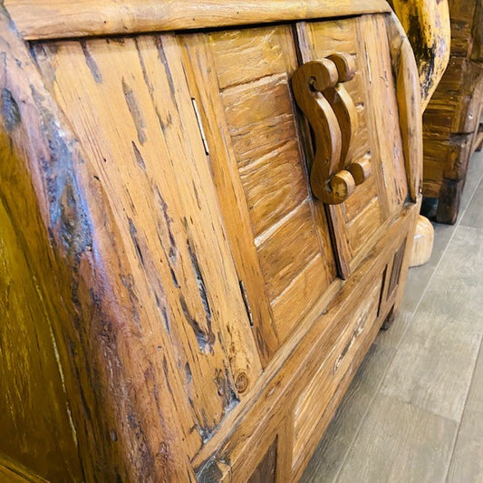 Buffet bibliothèque ethnique de style wabi sabi