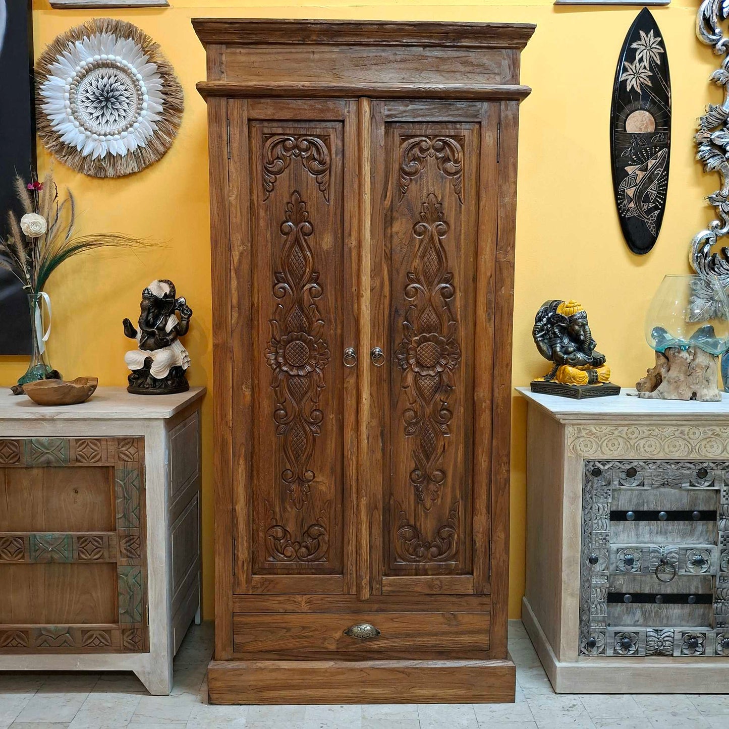 Credenza alta etnica intagliata legno teak mobile contenitore