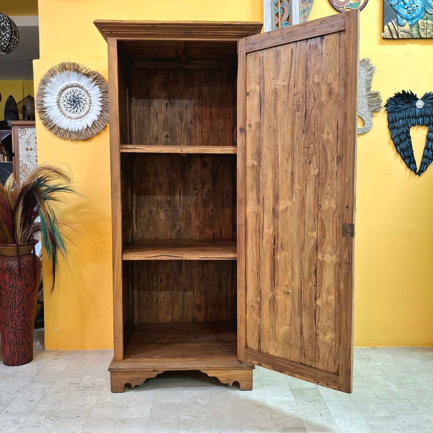 Credenza etnica a colonna armadio vintage in teak