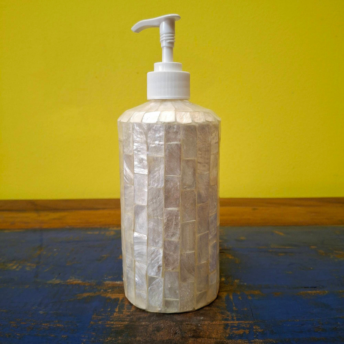 Dispenser porta sapone in madre perla per bagno