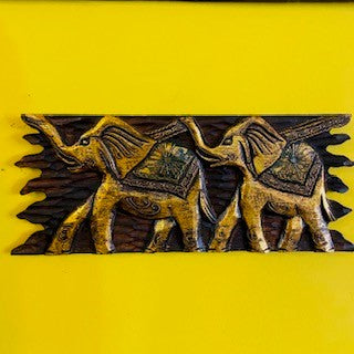 Cadre en bois éléphants relief porte-bonheur déco