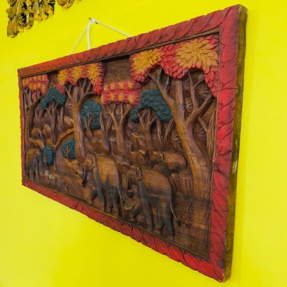Panneau décoratif avec frise d'éléphants en bois massif
