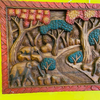 Panneau décoratif avec frise d'éléphants en bois massif