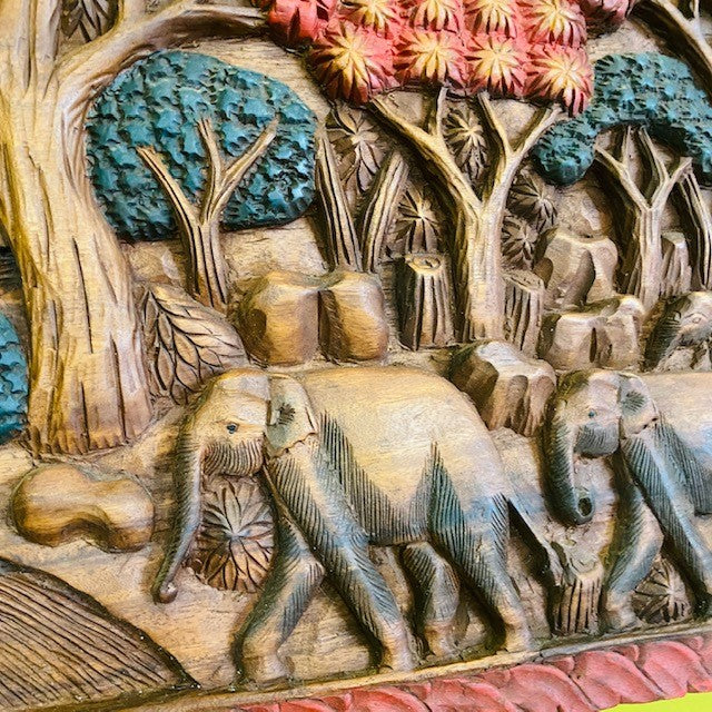 Panneau décoratif avec frise d'éléphants en bois massif