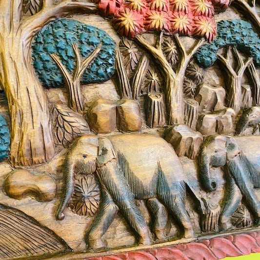 Panneau décoratif avec frise d'éléphants en bois massif