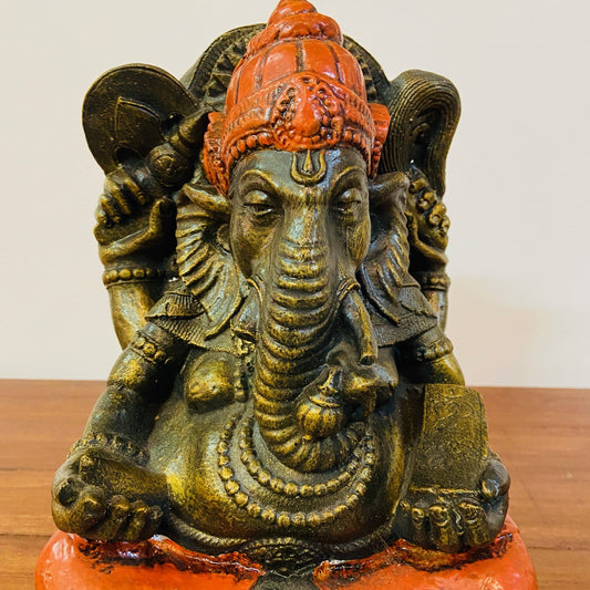 Statue d'éléphant Ganesh, divinité hindoue de style ethnique