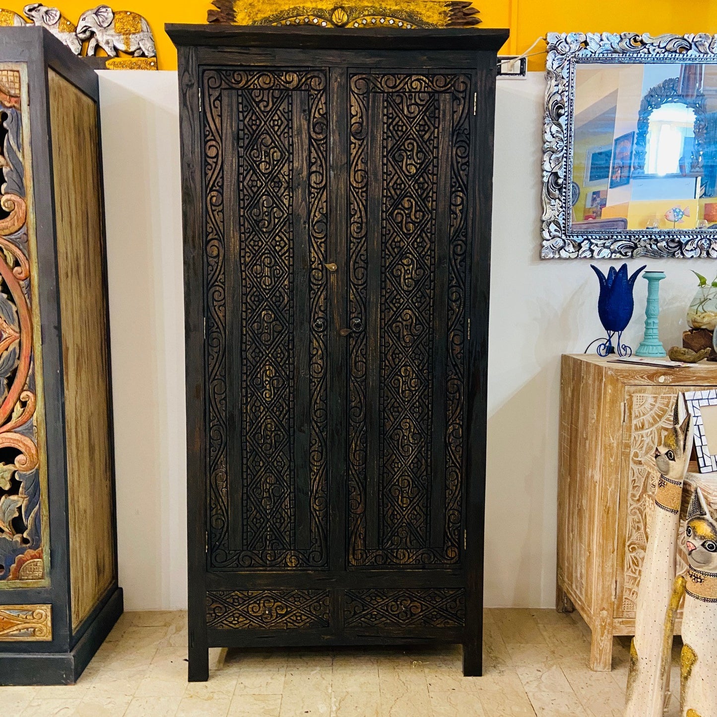 Armoire ethnique viking Armoire tribale celtique