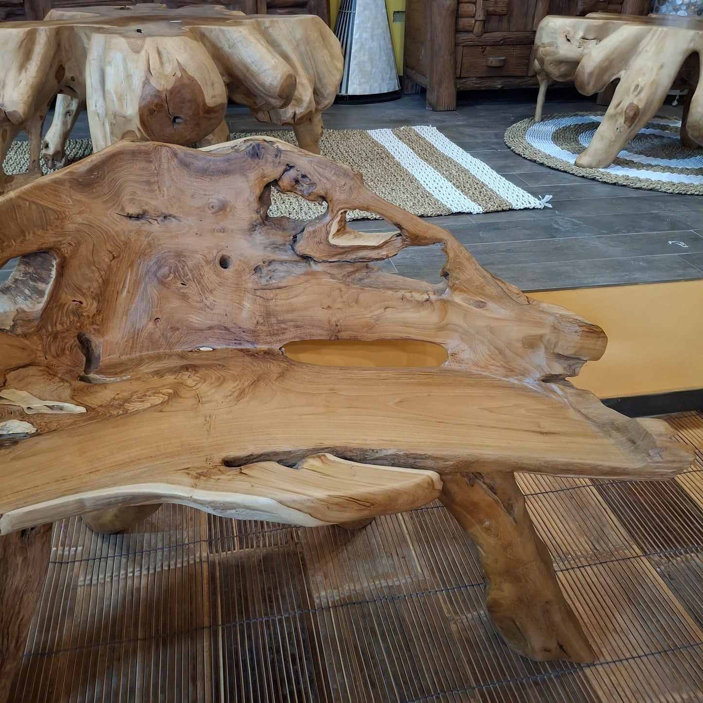 Panchina etnica in radice di legno teak