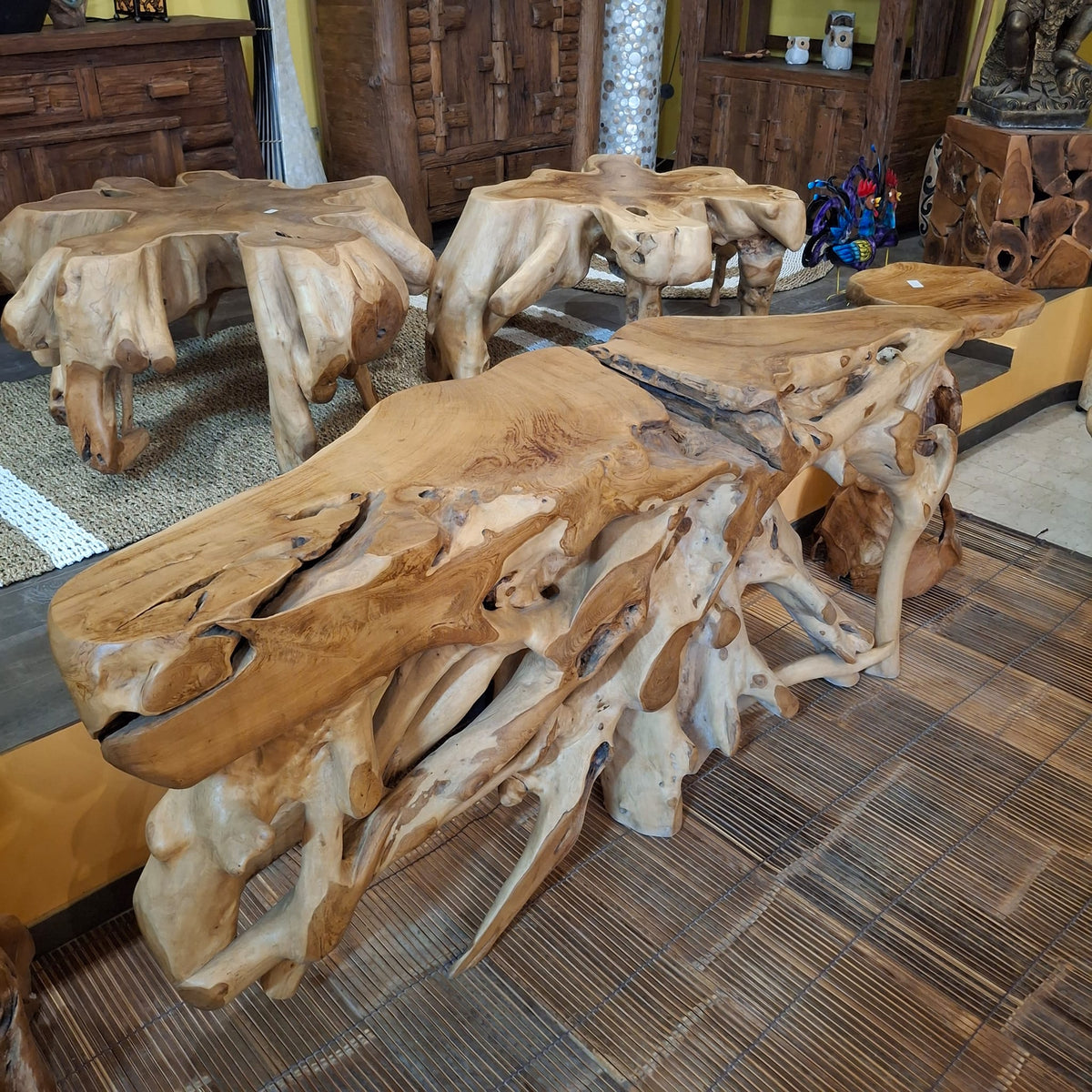 Consolle etnica in radice di legno teak intera