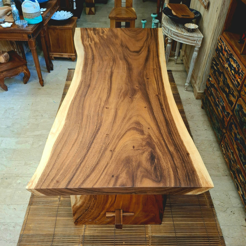 Tavolo etnico e sedie fetta intera di legno suar