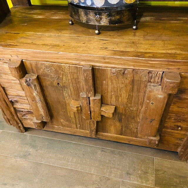 Bibliothèque ethnique wabi sabi buffet en bois de teck