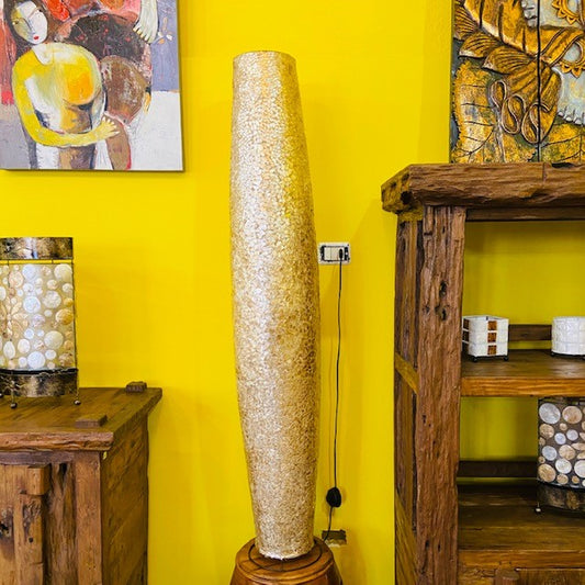 Lampadaire en nacre doré moderne chic