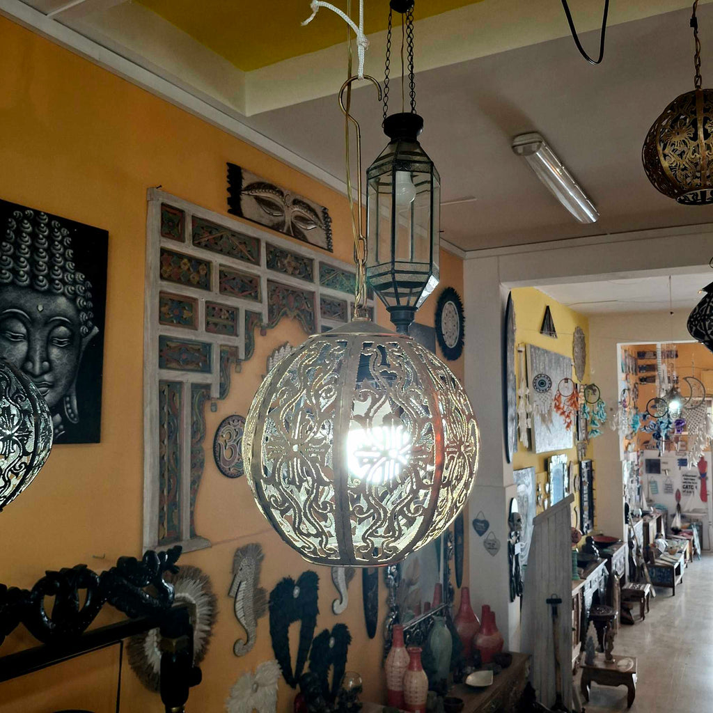 Lampadario etnico orientale in ferro battuto