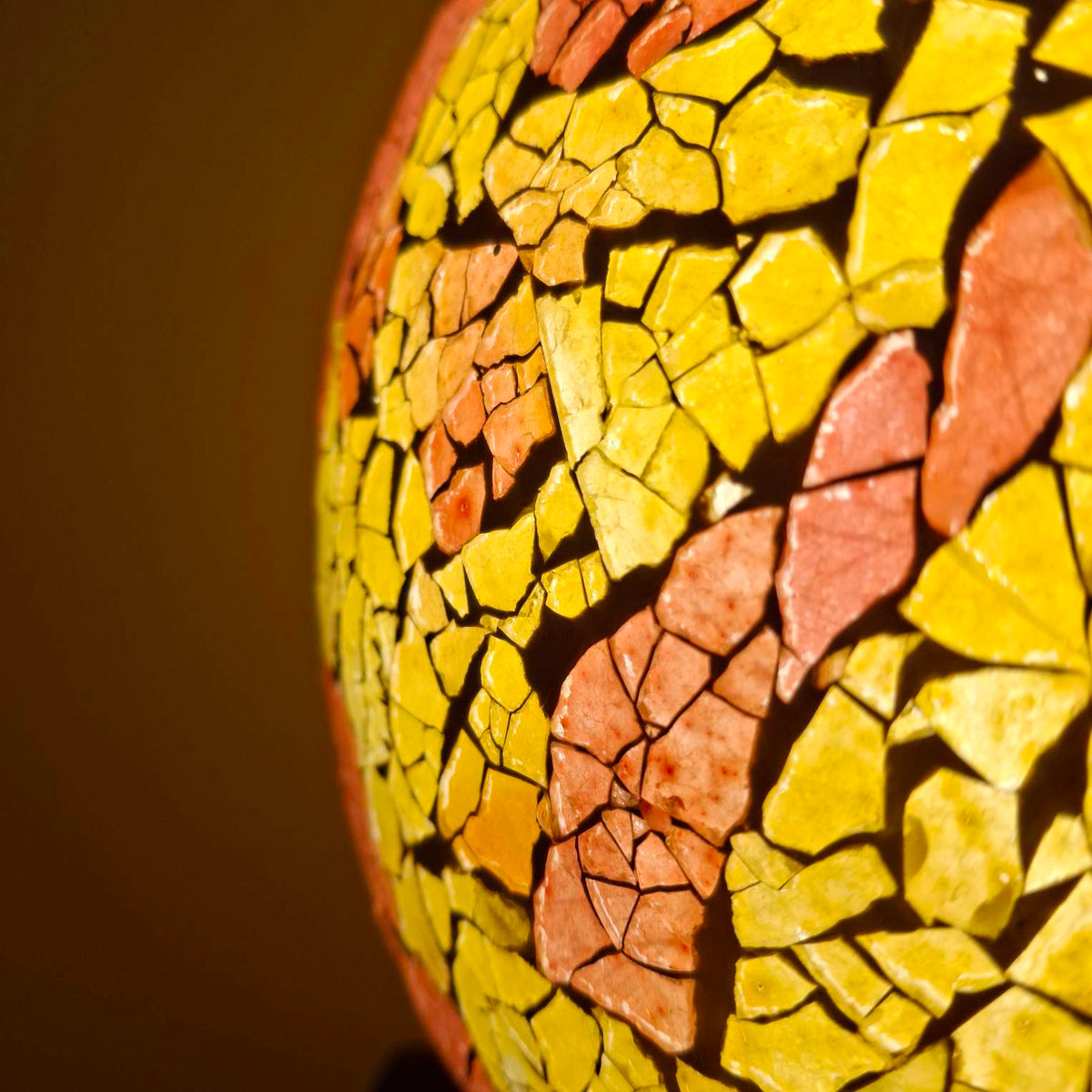 Lampada etnica in mosaico di vetro abatjour