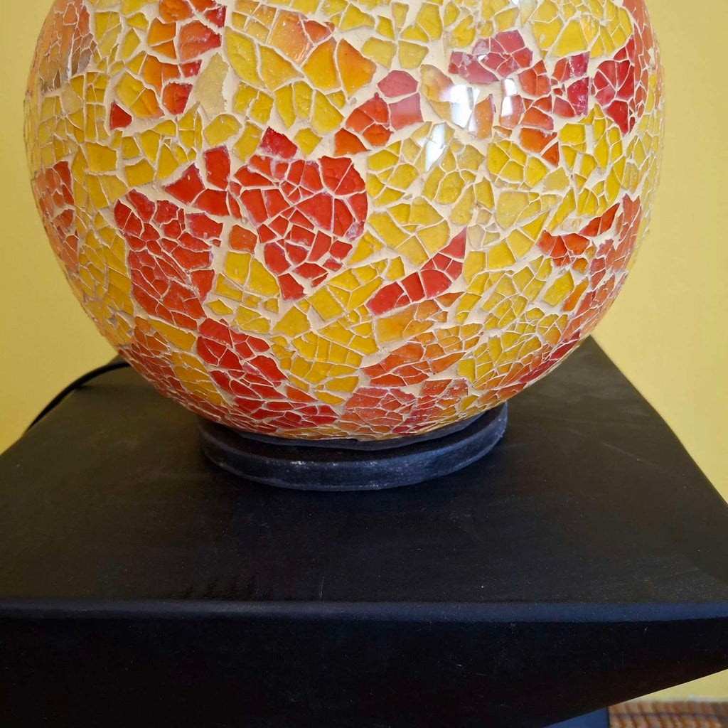 Lampada etnica in mosaico di vetro abatjour