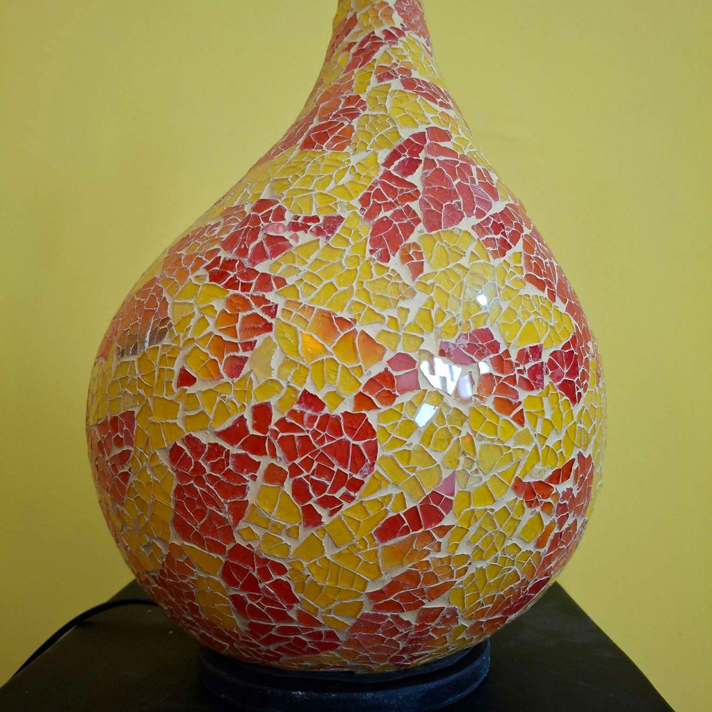 Lampada etnica in mosaico di vetro abatjour