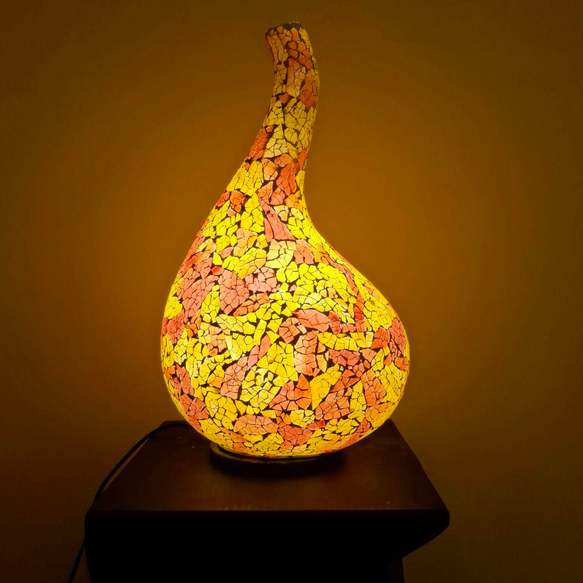 Lampada etnica in mosaico di vetro abatjour