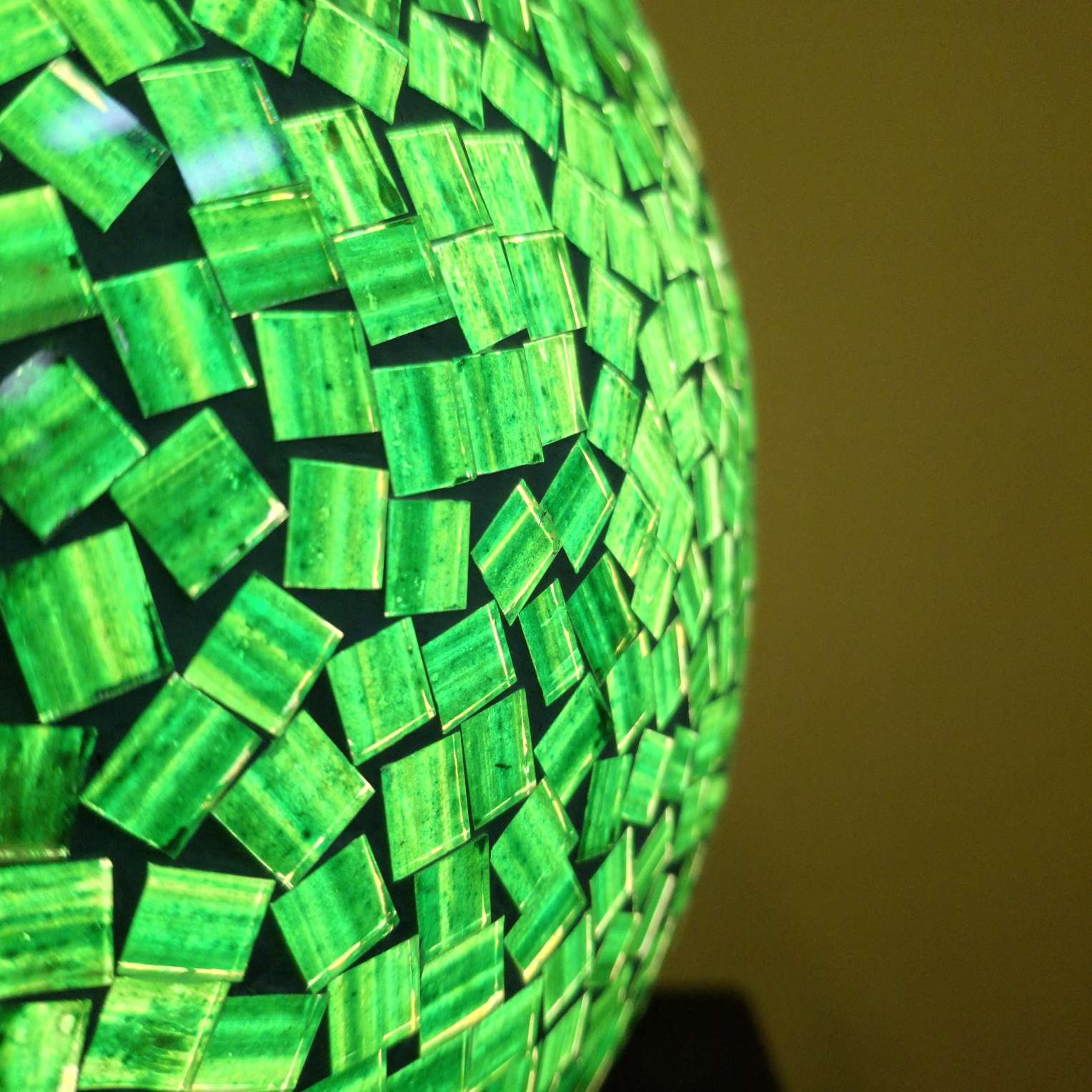 Lampada da tavolo etnica in mosaico di vetro a cigno - ETNICBAY