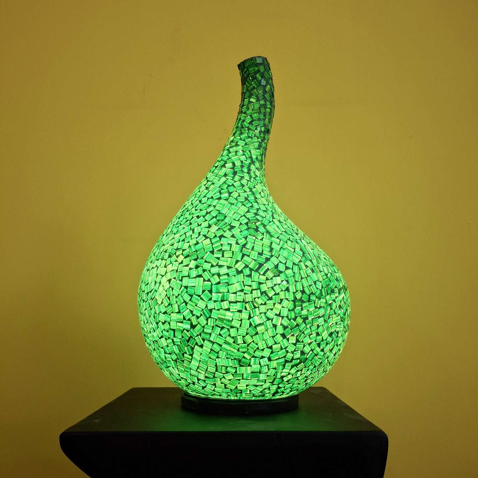 Lampada da tavolo etnica in mosaico di vetro a cigno - ETNICBAY