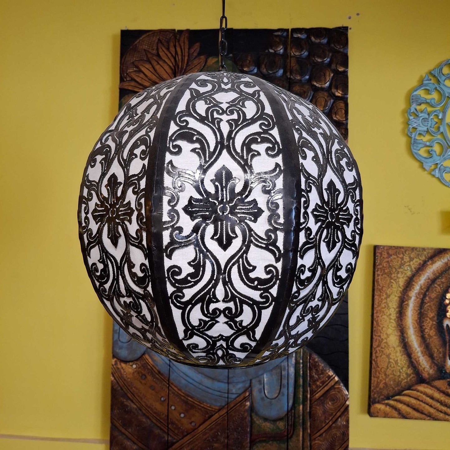 Lustre ethnique en fer forgé et tissu brodé