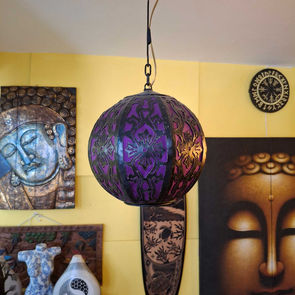 Lampadario etnico ferro battuto e tessuto viola