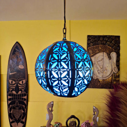 Lustre ethnique en fer brodé bleu