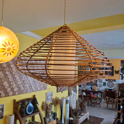 Lustre ethnique en rotin de style oriental 