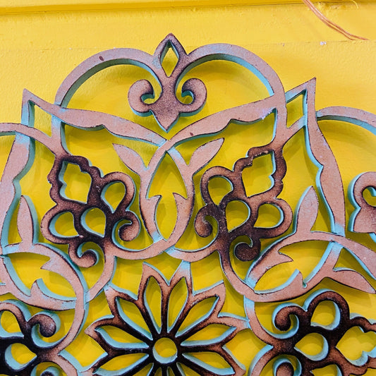 Peinture ethnique mandala fleur de lotus sacrée
