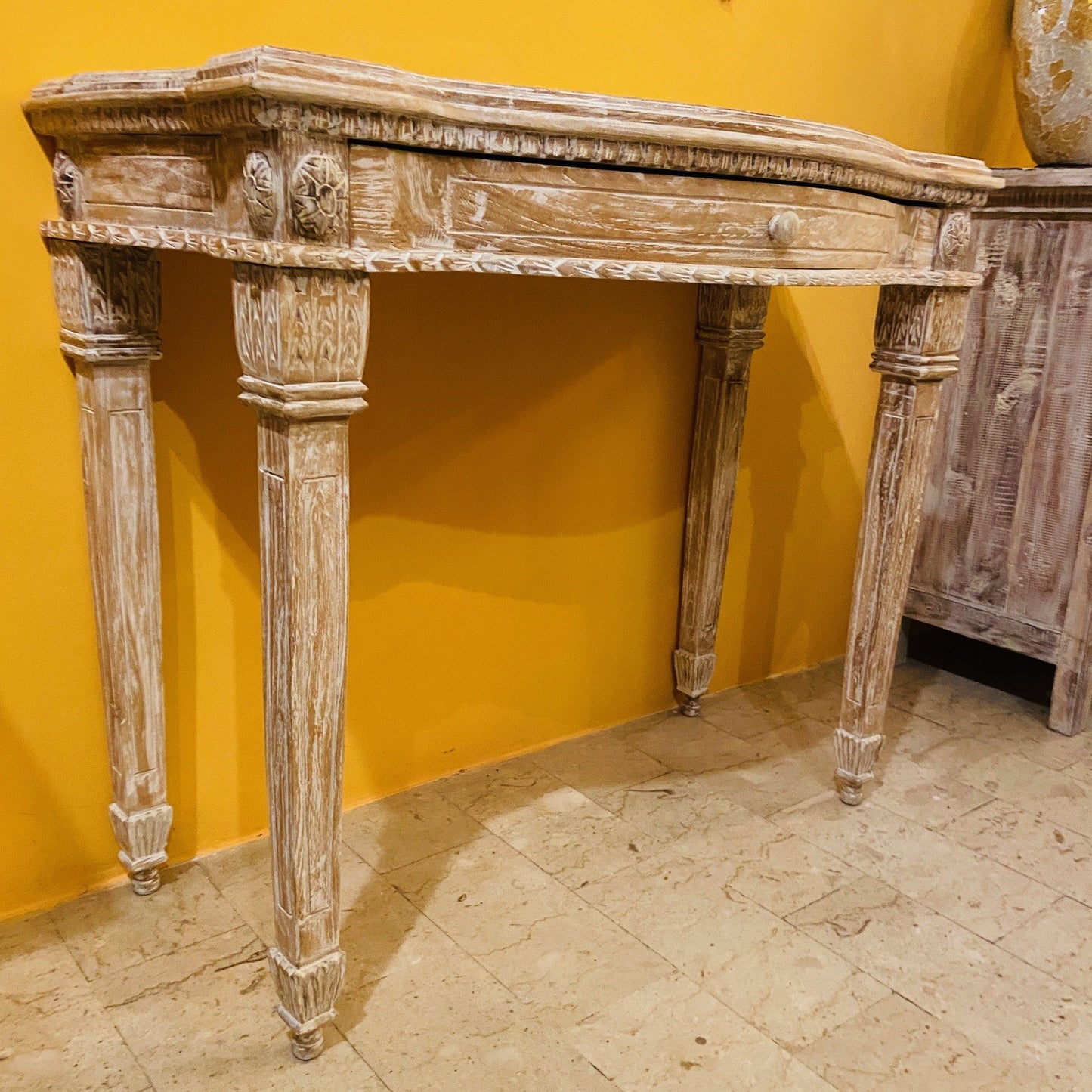 Bureau ethnique en teck Bureau colonial shabby