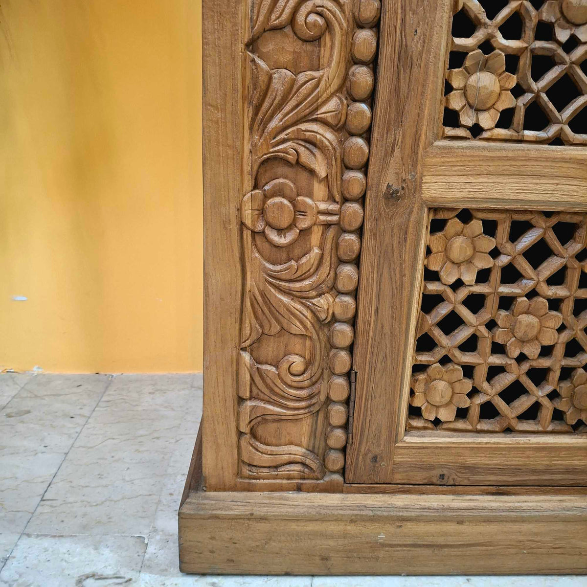 Mobile Credenza etnica in legno teak floreale