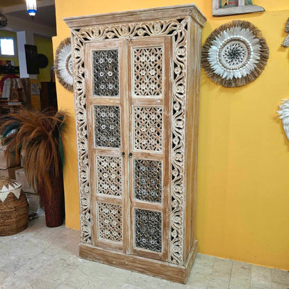 Mobile credenza a colonna etnica intagli floreali