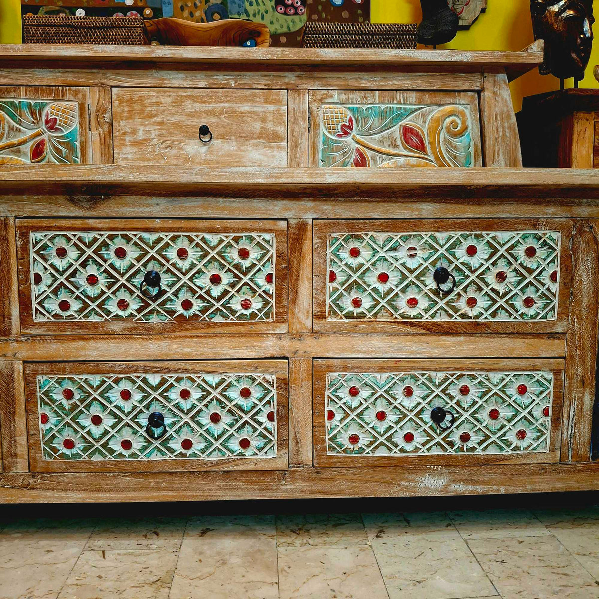 Ethnisches Lowboard mit TV-Ablage und Schubladen im Shabby-Chic-Stil
